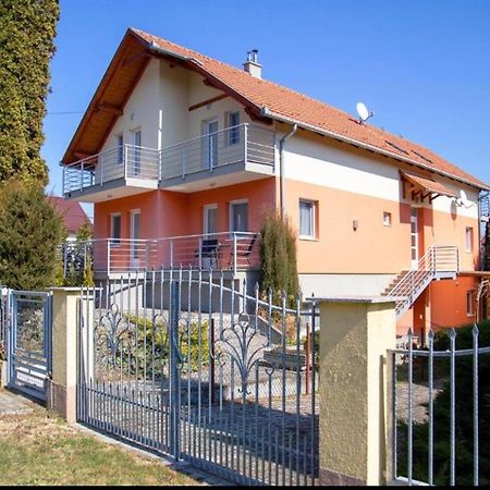Апартаменты Bonita Apartmanhaz Залакарош Экстерьер фото