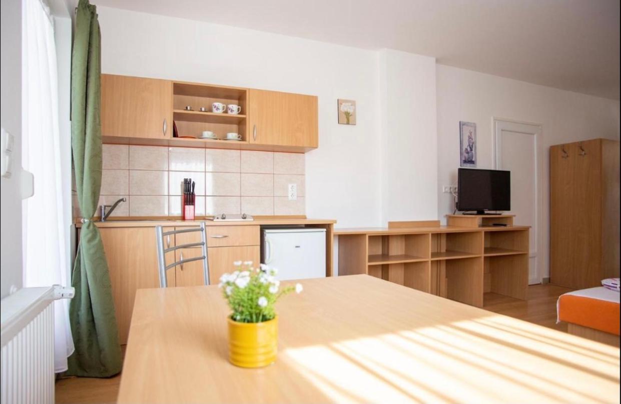 Апартаменты Bonita Apartmanhaz Залакарош Экстерьер фото