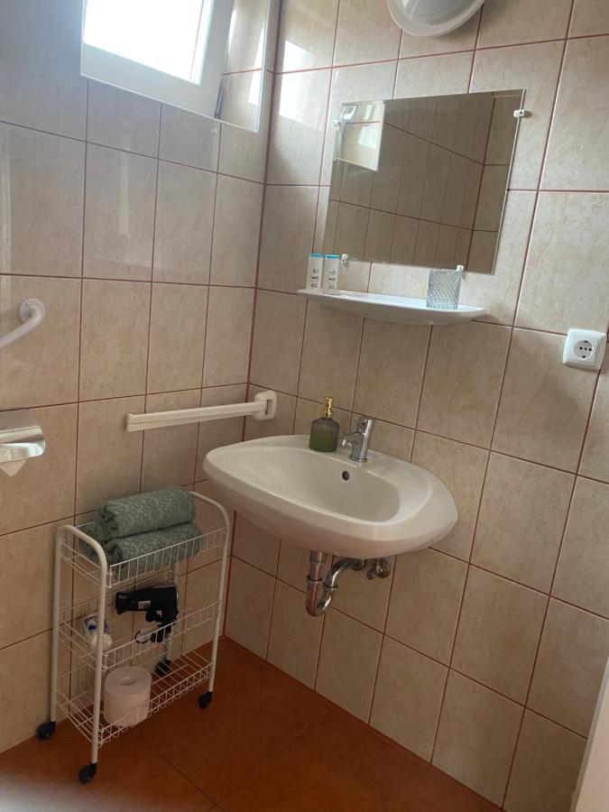 Апартаменты Bonita Apartmanhaz Залакарош Экстерьер фото